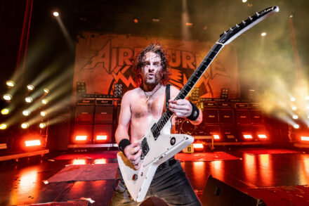 Airbourne - Cirque Royal - 2022 - Joel O'Keeffe